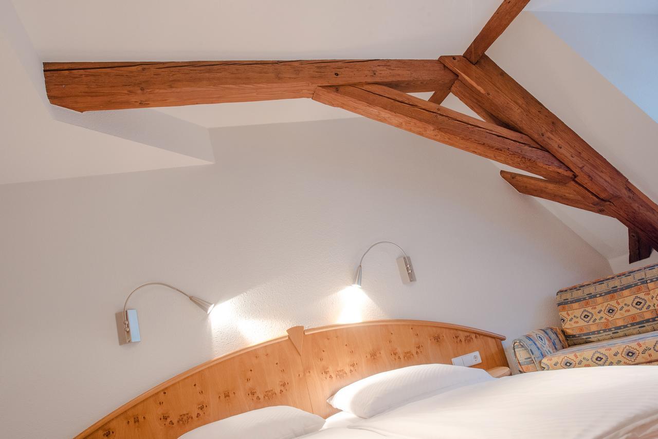 Hotel Gasthof Zum Roessle Altenstadt  Dış mekan fotoğraf